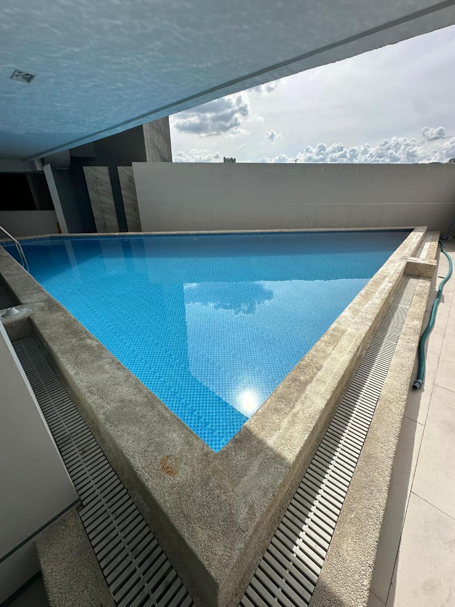 Modern & Comfy Studio - Steps From Ayala Mall, Cebu City ภายนอก รูปภาพ