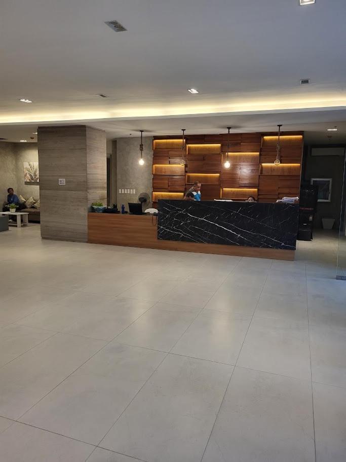 Modern & Comfy Studio - Steps From Ayala Mall, Cebu City ภายนอก รูปภาพ
