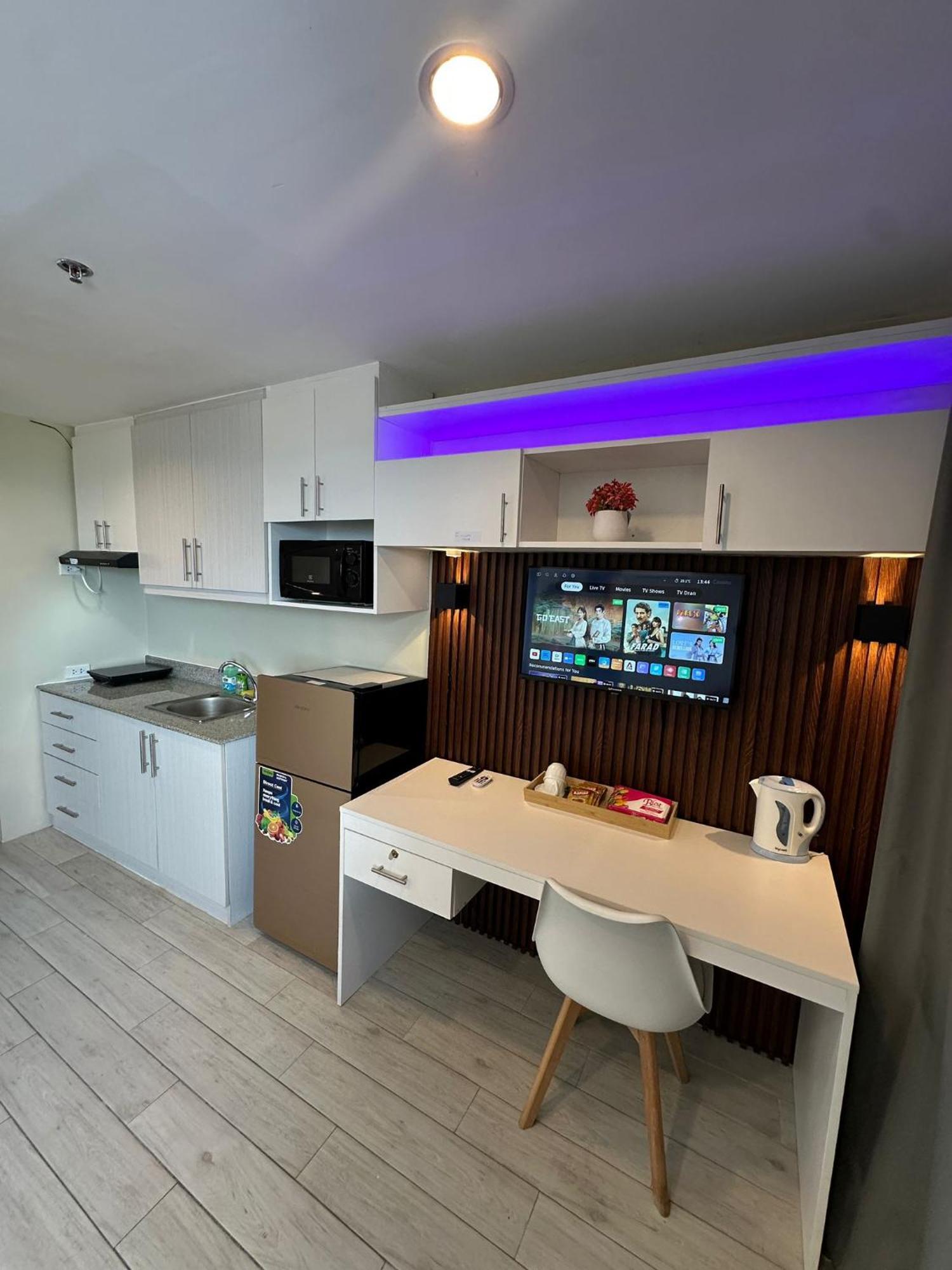 Modern & Comfy Studio - Steps From Ayala Mall, Cebu City ภายนอก รูปภาพ